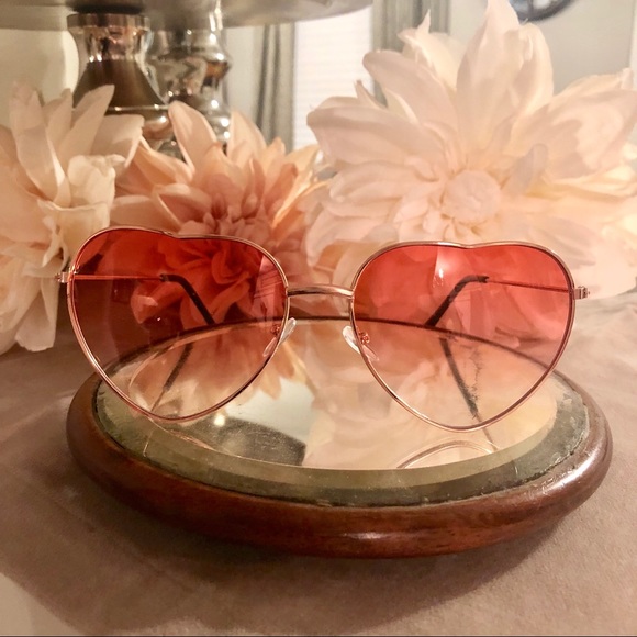 Heart Shaped Sunglasses Ombré Rose Gold Sunnies - Picture 2 of 4